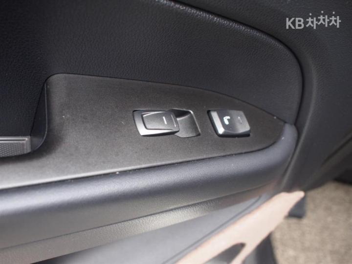 KG Mobility (Ssangyong) Rexton Sport Khan 2.2 Diesel 4WD Professional X 6