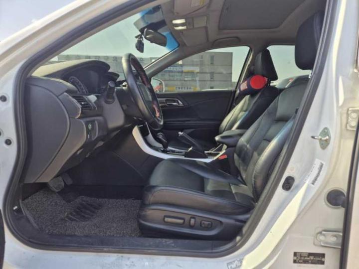 Honda Accord 2.4 Sedan EX-L CVT 9