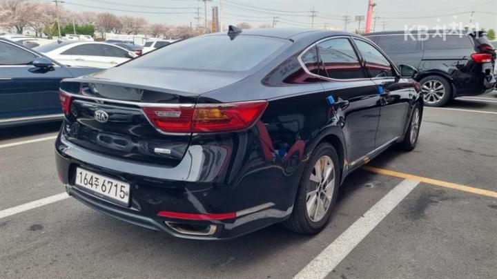 Kia K7 Hybrid Prestige Base Type 4