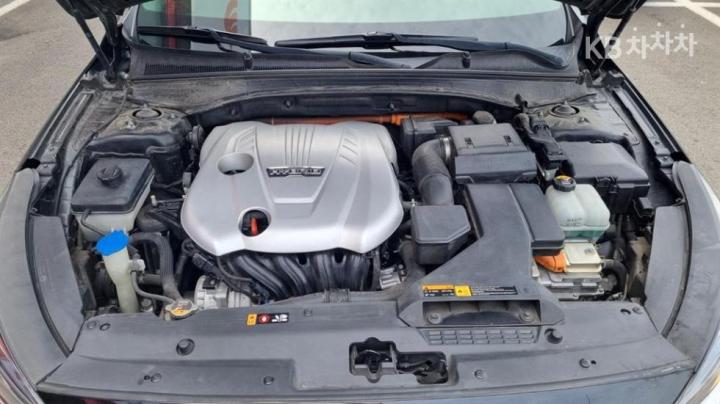 Kia K7 Hybrid Prestige Base Type 7