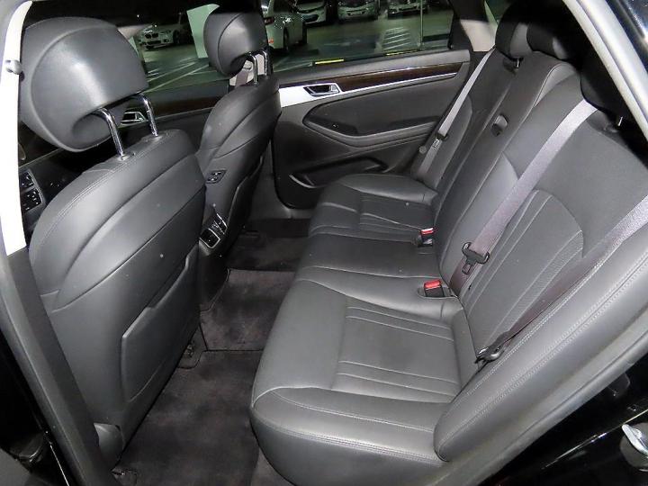 Genesis G80 3.3 GDI Luxury 8