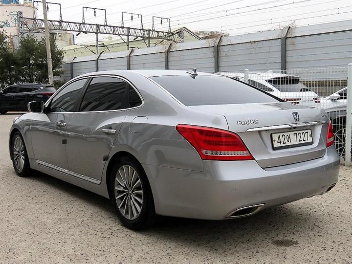 Hyundai Equus New VS380 Premium 4
