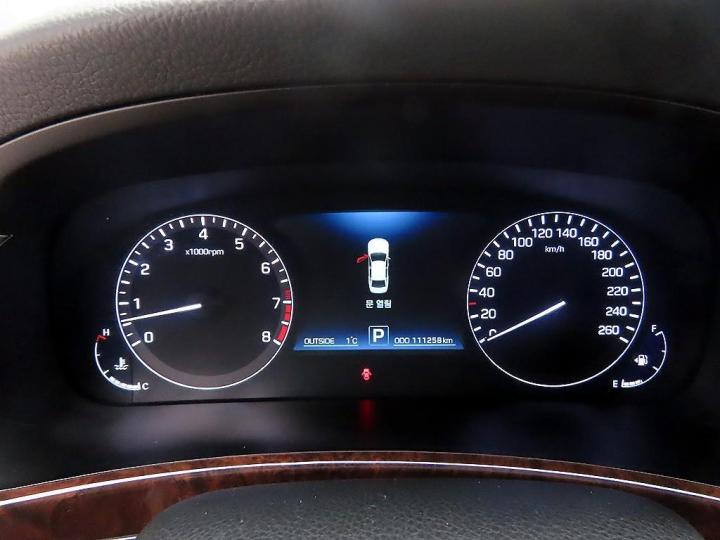 Hyundai Equus New VS380 Premium 10