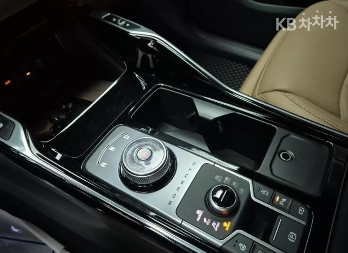 Kia Sorento MQ4 2.5 T-GDI AWD Signature 9