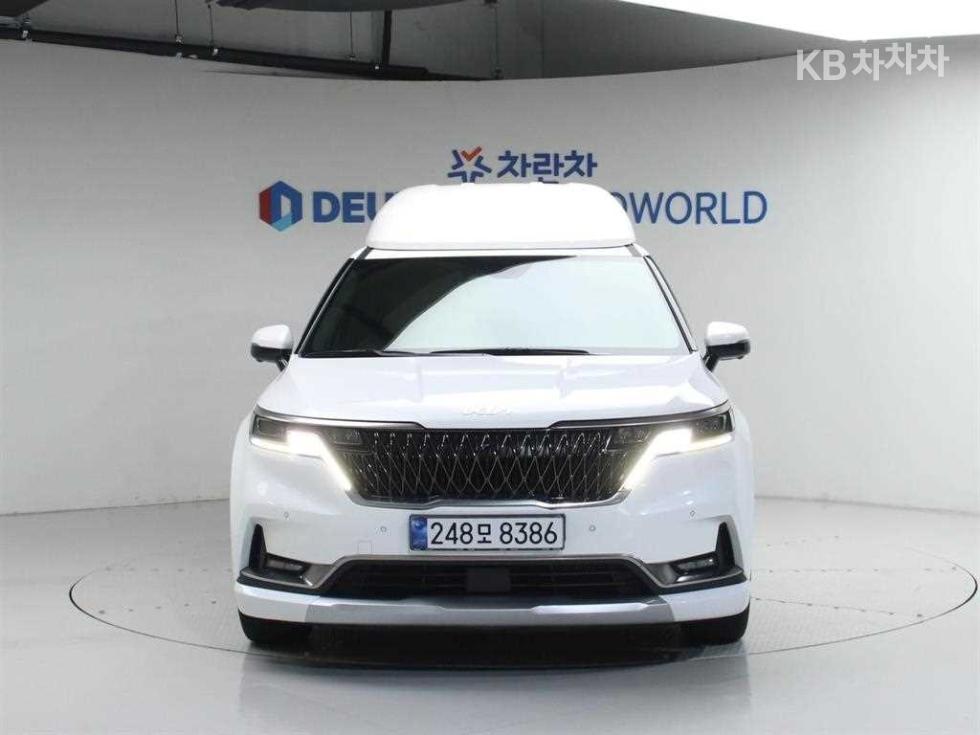 2022 - kia carnival