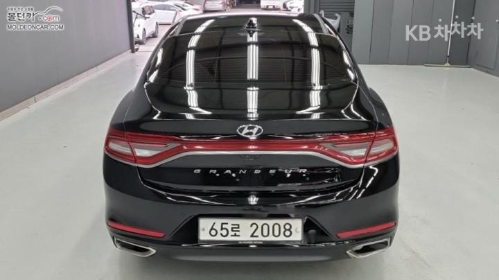 Hyundai Grandeur IG 2.4 Premium Base Type 5