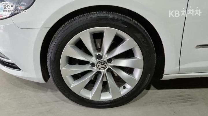 Volkswagen CC New 2.0 TDI BlueMotion 7