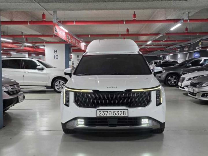 Kia Carnival High Limousine G3.5 GDI Signature 3