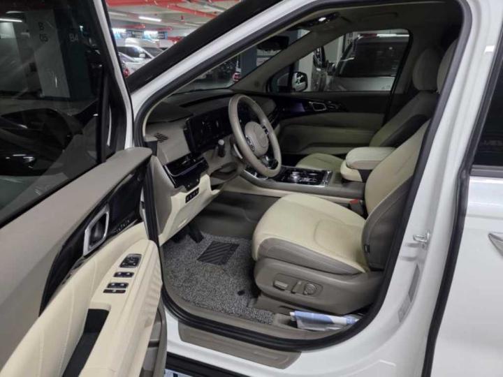 Kia Carnival High Limousine G3.5 GDI Signature 6