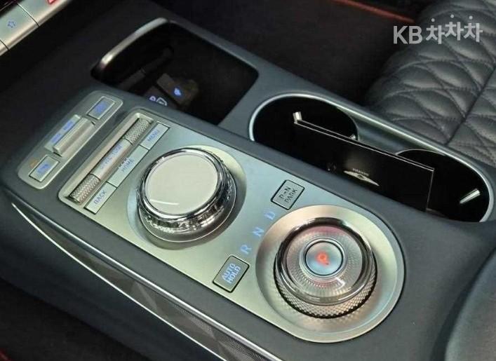 Genesis GV70 Gasoline 2.5T 2WD 9