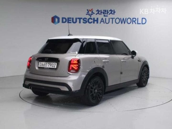 Mini Cooper 5 Duo 1.5 Classic Base Type 3