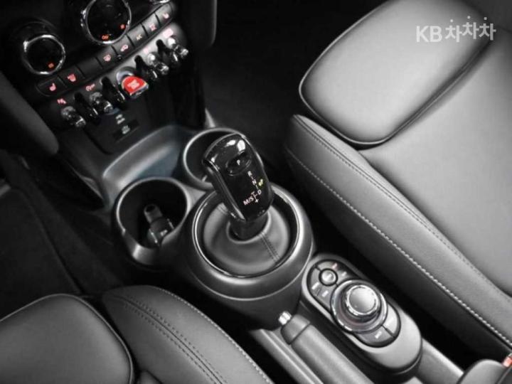 Mini Cooper 5 Duo 1.5 Classic Base Type 10