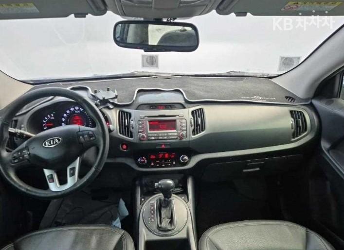 Kia Sportage R 2WD Diesel TLX Top Model 8