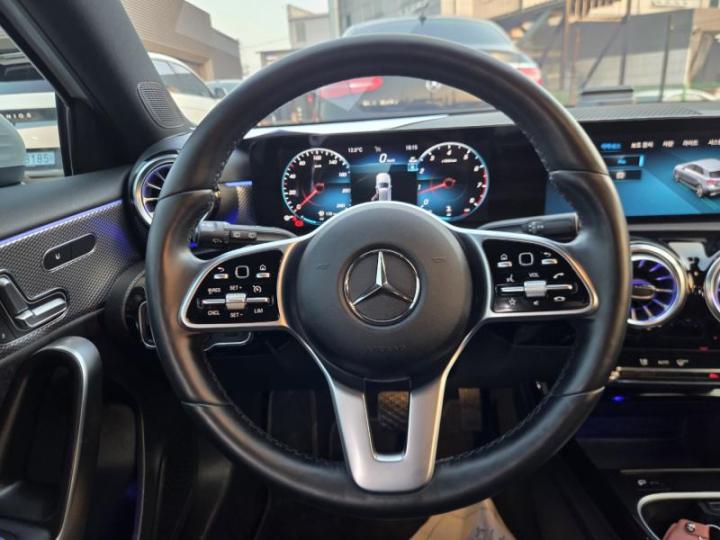 Mercedes-Benz A-Class W177 A220 Hatchback Base Type 10