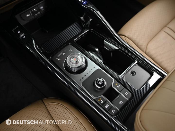 Kia Sorento Hybrid MQ4 1.6T HEV 2WD Signature 10