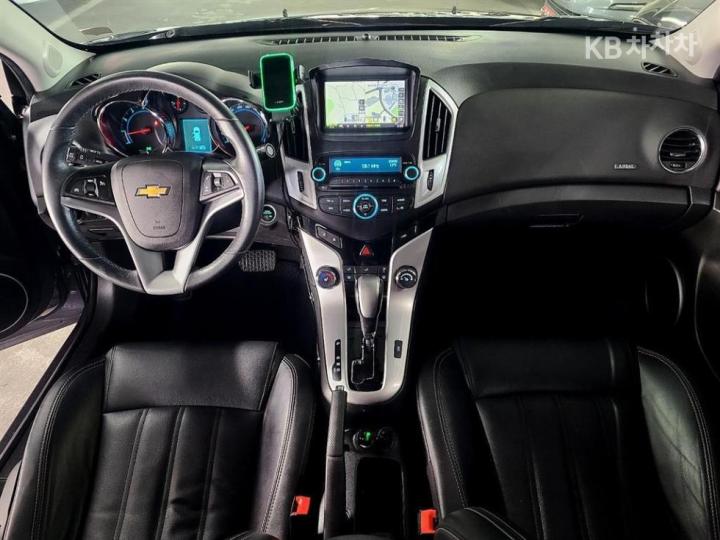 Chevrolet Cruze 1.8 LTZ+ Base Type 9