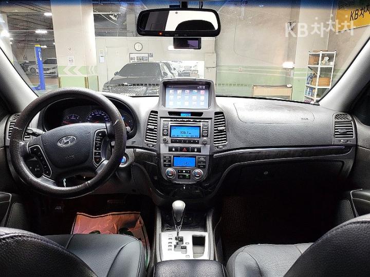 Hyundai Santa Fe CM 2WD 2.0 e-VGT MLX Smart Pack 9