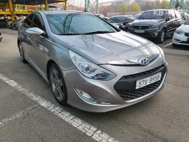 Hyundai Sonata Hybrid 2.0 Smart 5