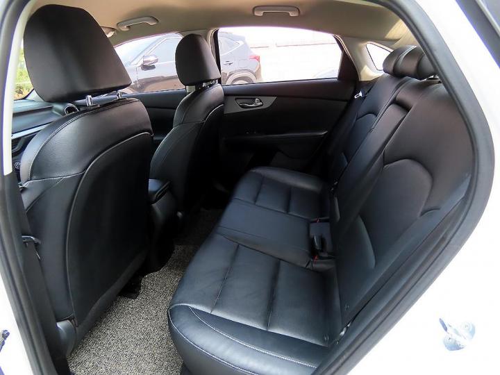 Kia K3 1.6 Gasoline Standard 7