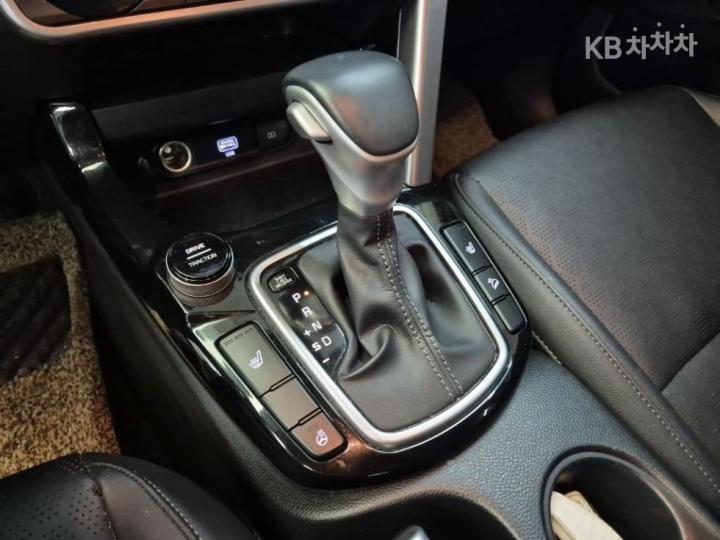 Kia Seltos 1.6 Gasoline Turbo 2WD Trendy 10