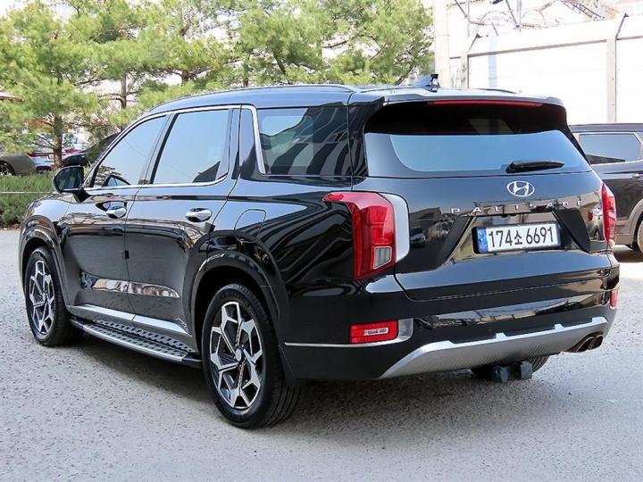 Hyundai Palisade 3.8 Gasoline AWD Calligraphy 4