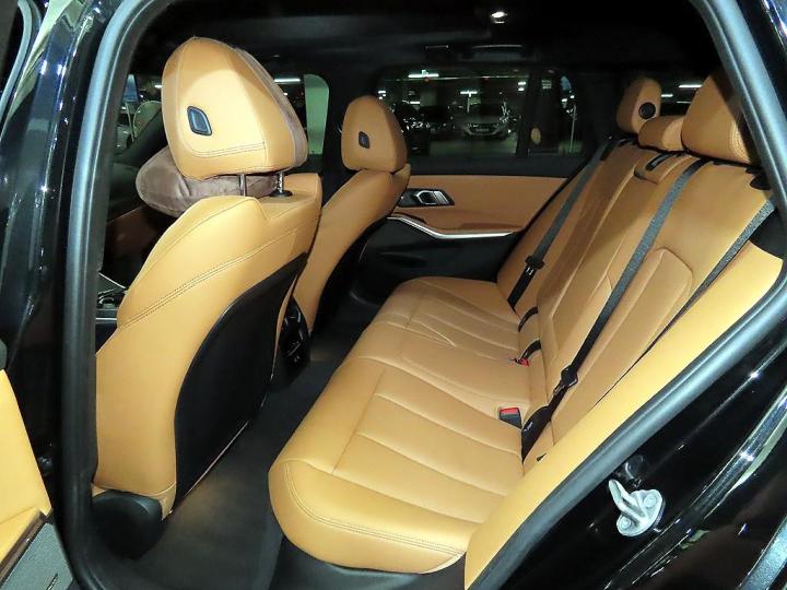 BMW 3 Series G20 320i Touring M Sport 8