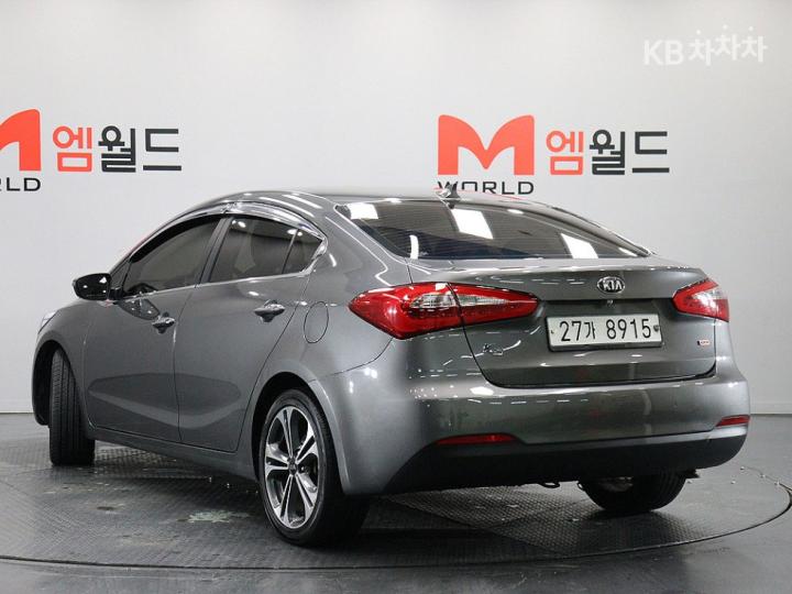 Kia K3 Trendy 5