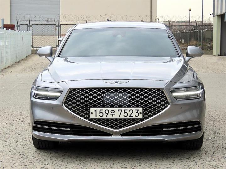 Genesis G90 3.8 GDi AWD Luxury 2