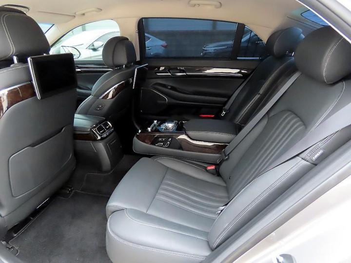 Genesis G90 3.8 GDi AWD Luxury 7