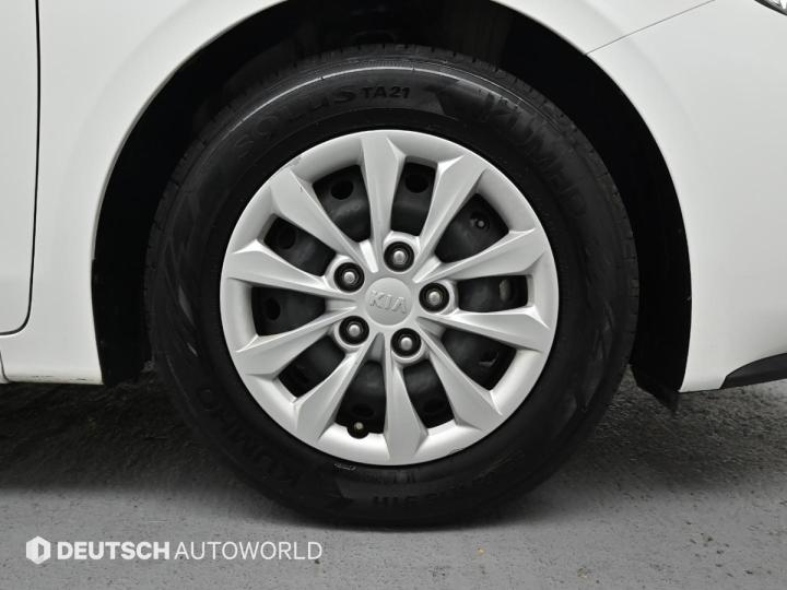 Kia K3 1.6 Gasoline Standard 6