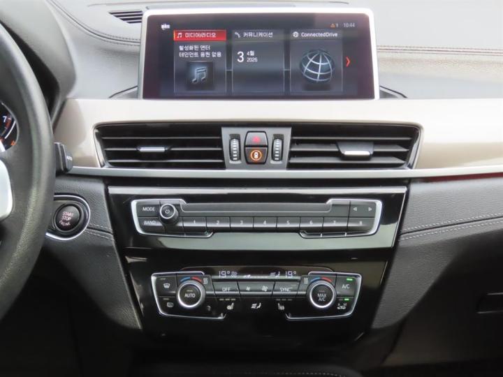 BMW X1 F48 xDrive 20i xLine 10