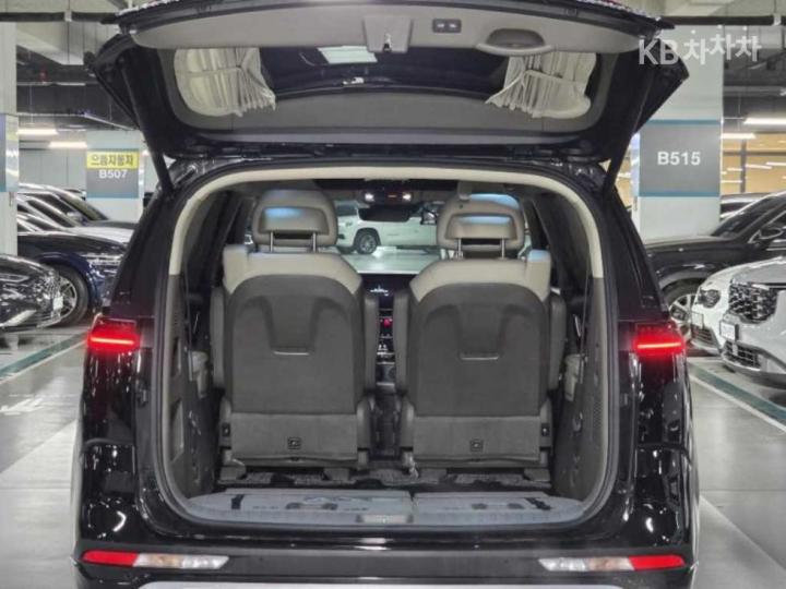 Kia Carnival High Limousine G3.5 GDI Signature 7