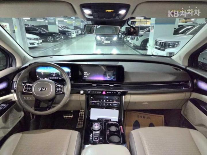 Kia Carnival High Limousine G3.5 GDI Signature 8