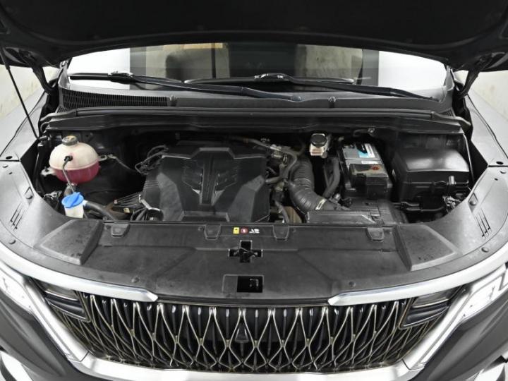 Kia Carnival G3.5 GDI Signature 6