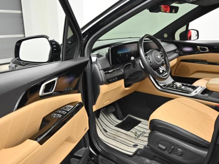 Kia Carnival G3.5 GDI Signature 10