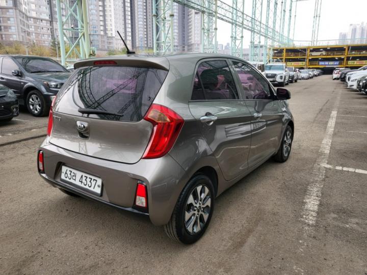 Kia Morning Luxury 5