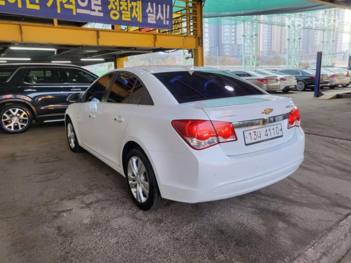 Chevrolet Cruze 1.8 LTZ+ Base Type 3