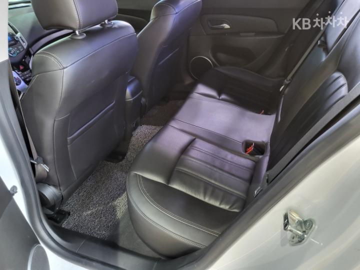 Chevrolet Cruze 1.8 LTZ+ Base Type 9