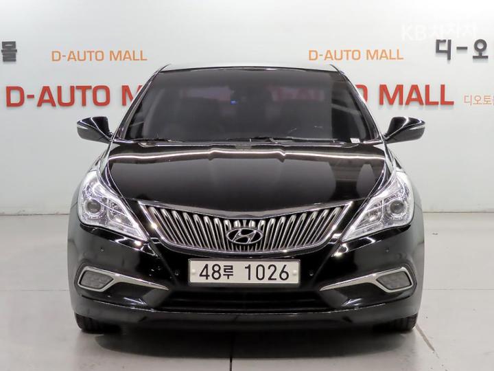 Hyundai Tucson NX4 Gasoline 1.6T 2WD Premium 3