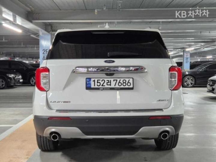 Ford Explorer Gasoline Turbo 2.3 AWD Limited 5