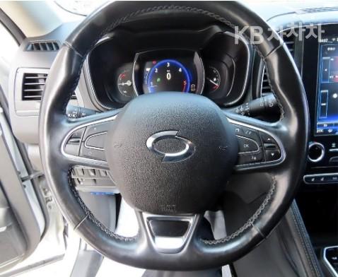 Renault QM6 1.7 dCi 2WD SE 9