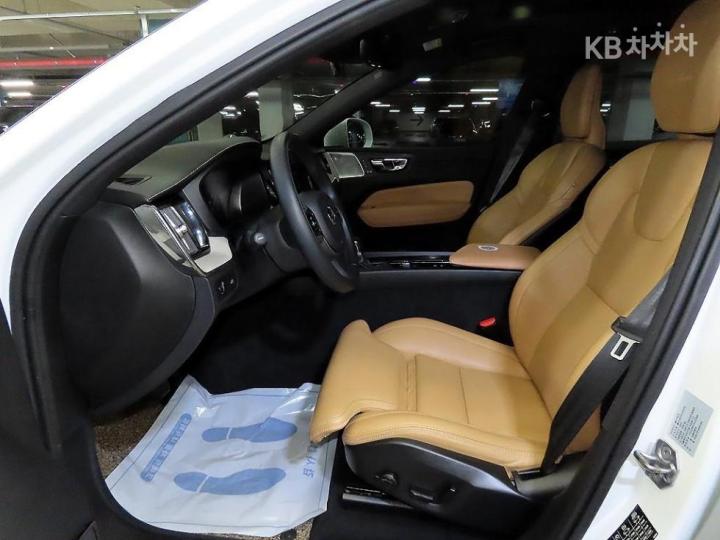 Volvo XC60 B5 Inscription 7