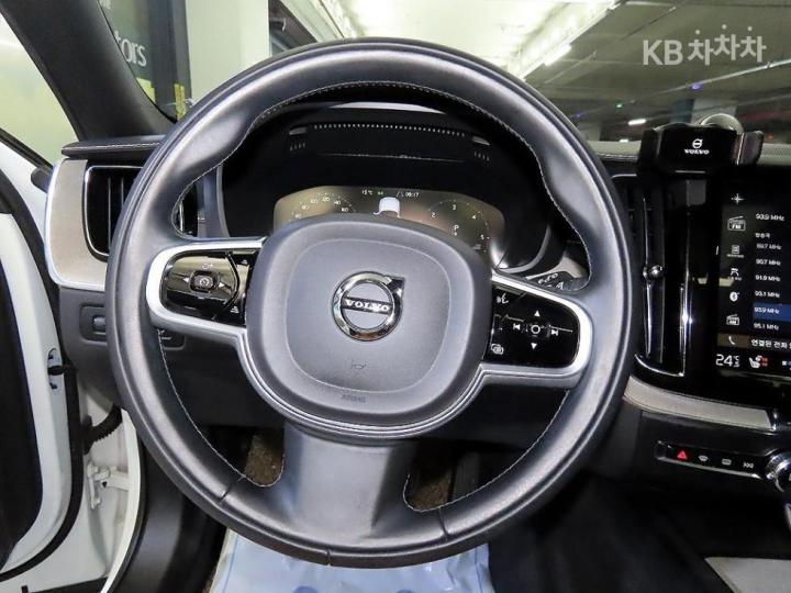 Volvo XC60 B5 Inscription 9