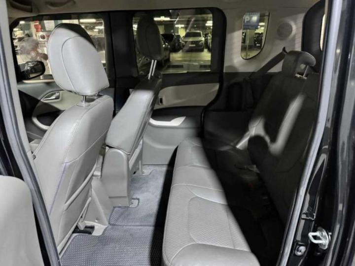 Kia Ray 1.0 Gasoline Luxury 8