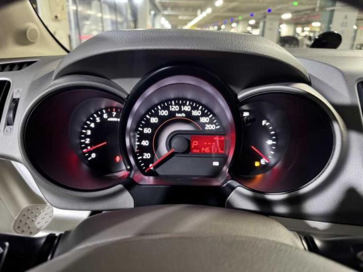 Kia Ray 1.0 Gasoline Luxury 10