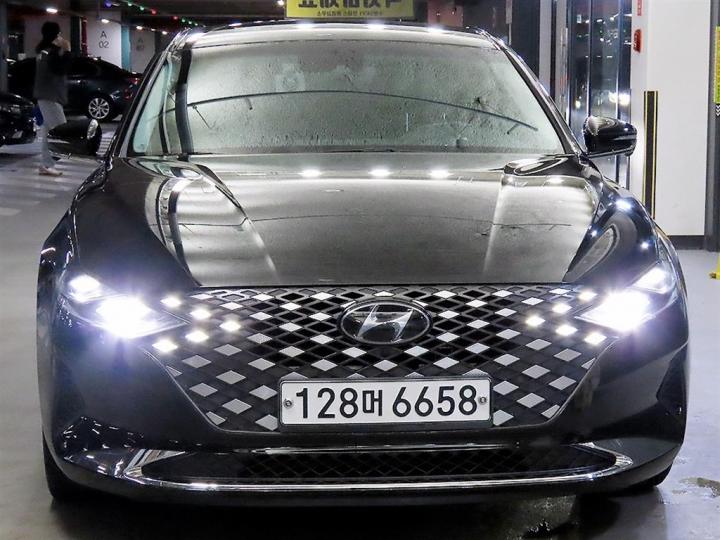 Hyundai Grandeur LPi 3.0 Exclusive 3