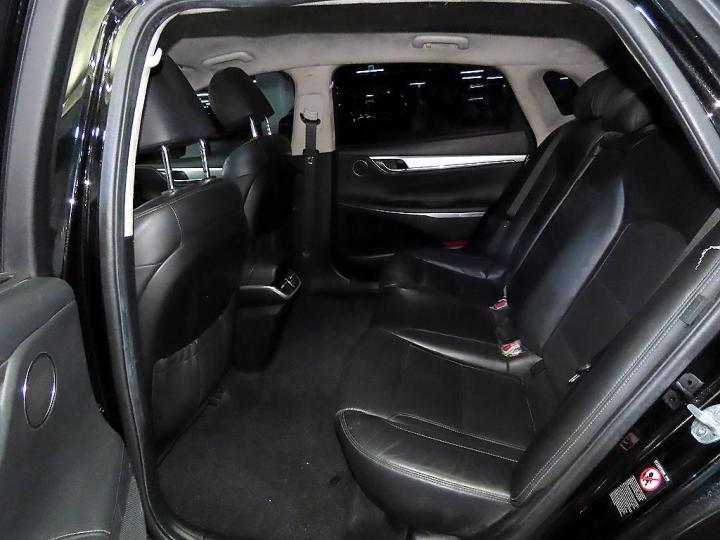 Hyundai Grandeur LPi 3.0 Exclusive 8