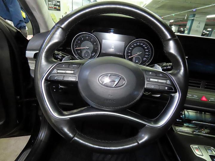 Hyundai Grandeur LPi 3.0 Exclusive 9