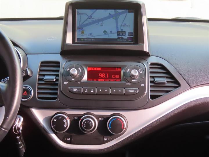 Kia Morning Deluxe 10