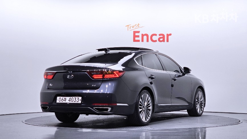 2017 - kia k7